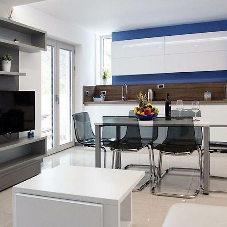 Apartments Petra นยีวีเซ ภายนอก รูปภาพ