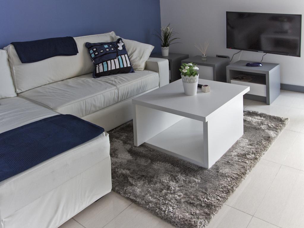 Apartments Petra นยีวีเซ ภายนอก รูปภาพ